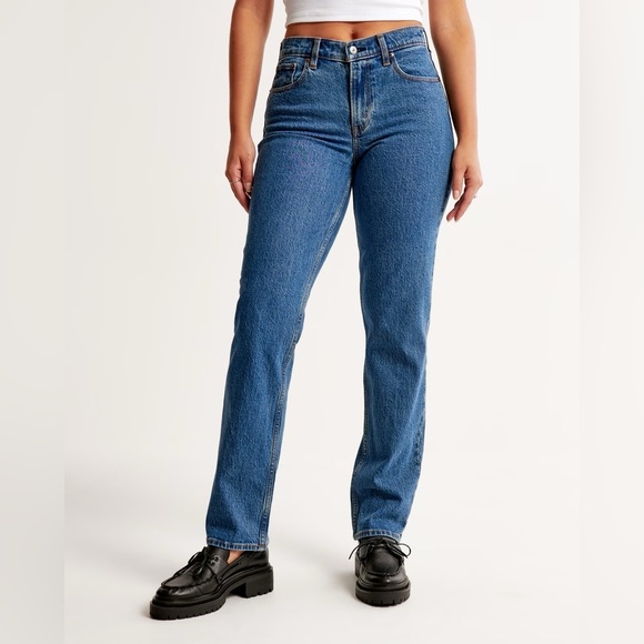 NWT Abercrombie & Fitch Curve Love The 90s Mid Rise Straight Jean size 4S - Picture 3 of 12